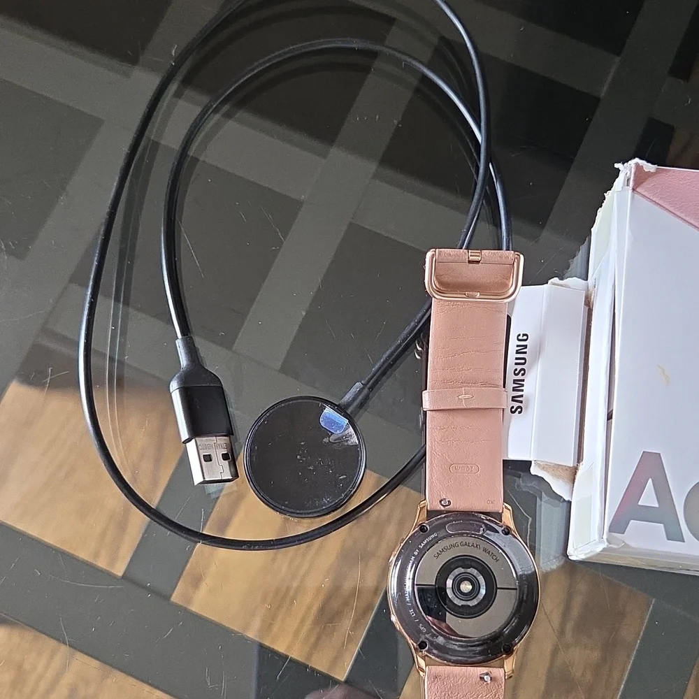 Samsung Galaxy Smart Watch Active 2 - Rose Gold In The Original Box
